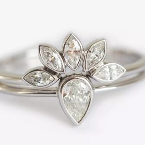 White Rhodium Drop ring set sz  6 1/2